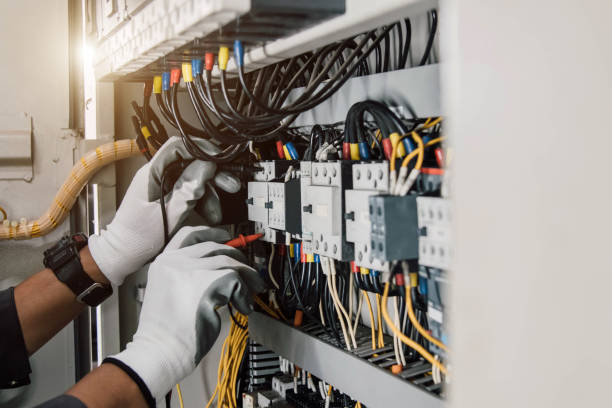 Professional Electrician in AK